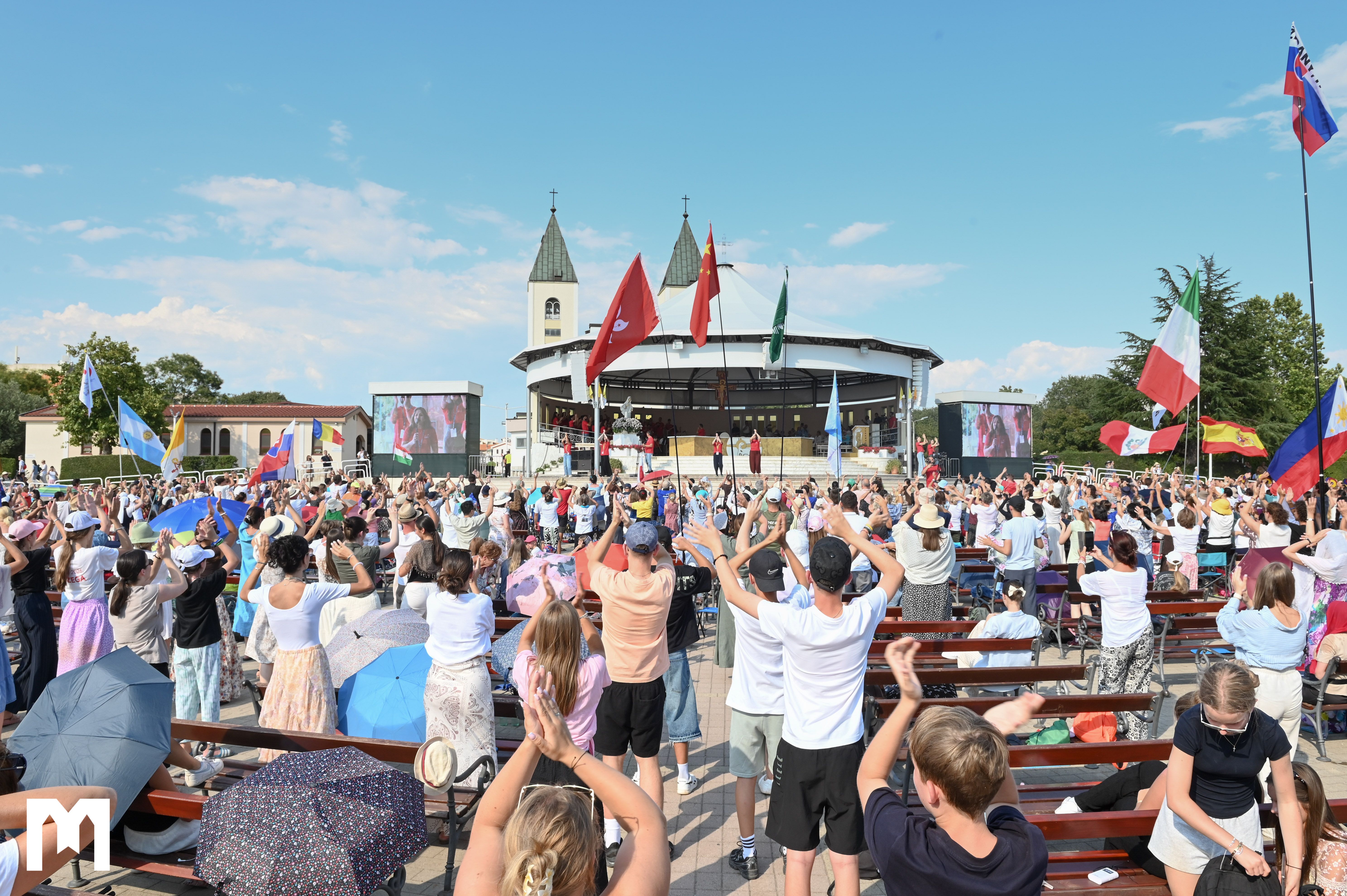Quarto giorno del 37° Festival Internazionale dei Giovani Arcivescovo Aldo Cavalli: “Medjugorje è un giardino ricolmo di frutti di grazia, di pace, di fede…”