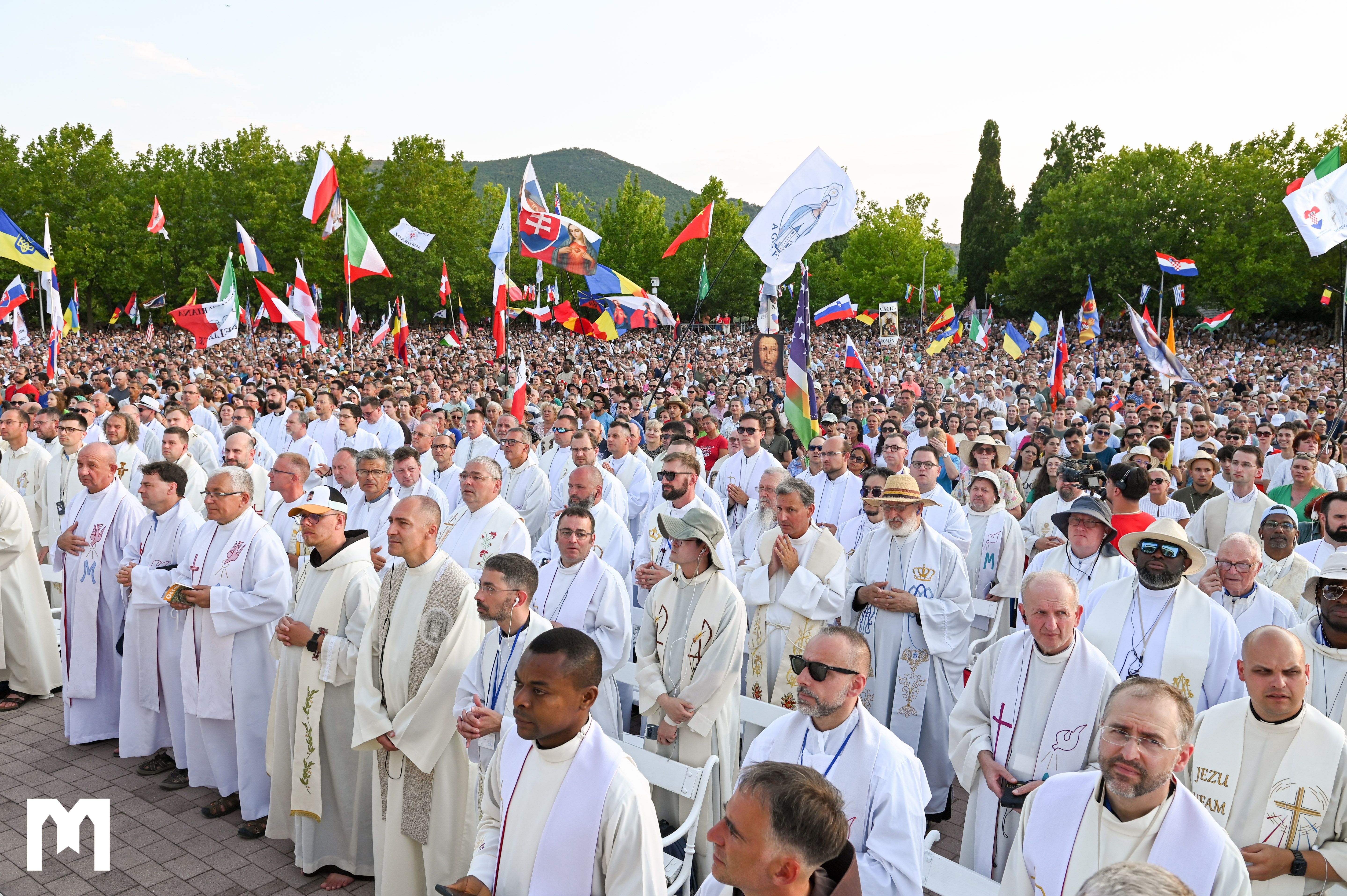 Quarto giorno del 37° Festival Internazionale dei Giovani Arcivescovo Aldo Cavalli: “Medjugorje è un giardino ricolmo di frutti di grazia, di pace, di fede…”