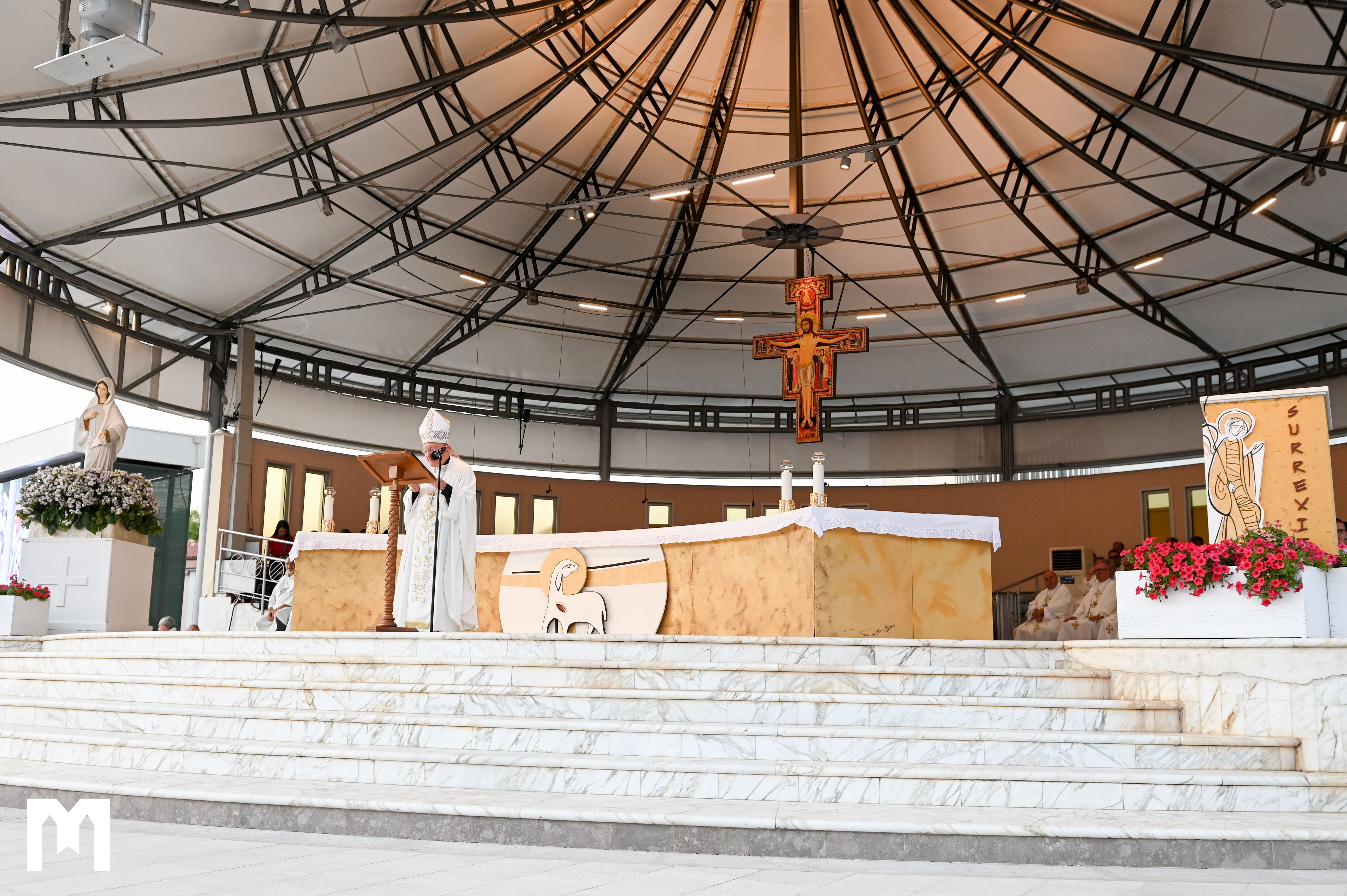 Quarto giorno del 37° Festival Internazionale dei Giovani Arcivescovo Aldo Cavalli: “Medjugorje è un giardino ricolmo di frutti di grazia, di pace, di fede…”