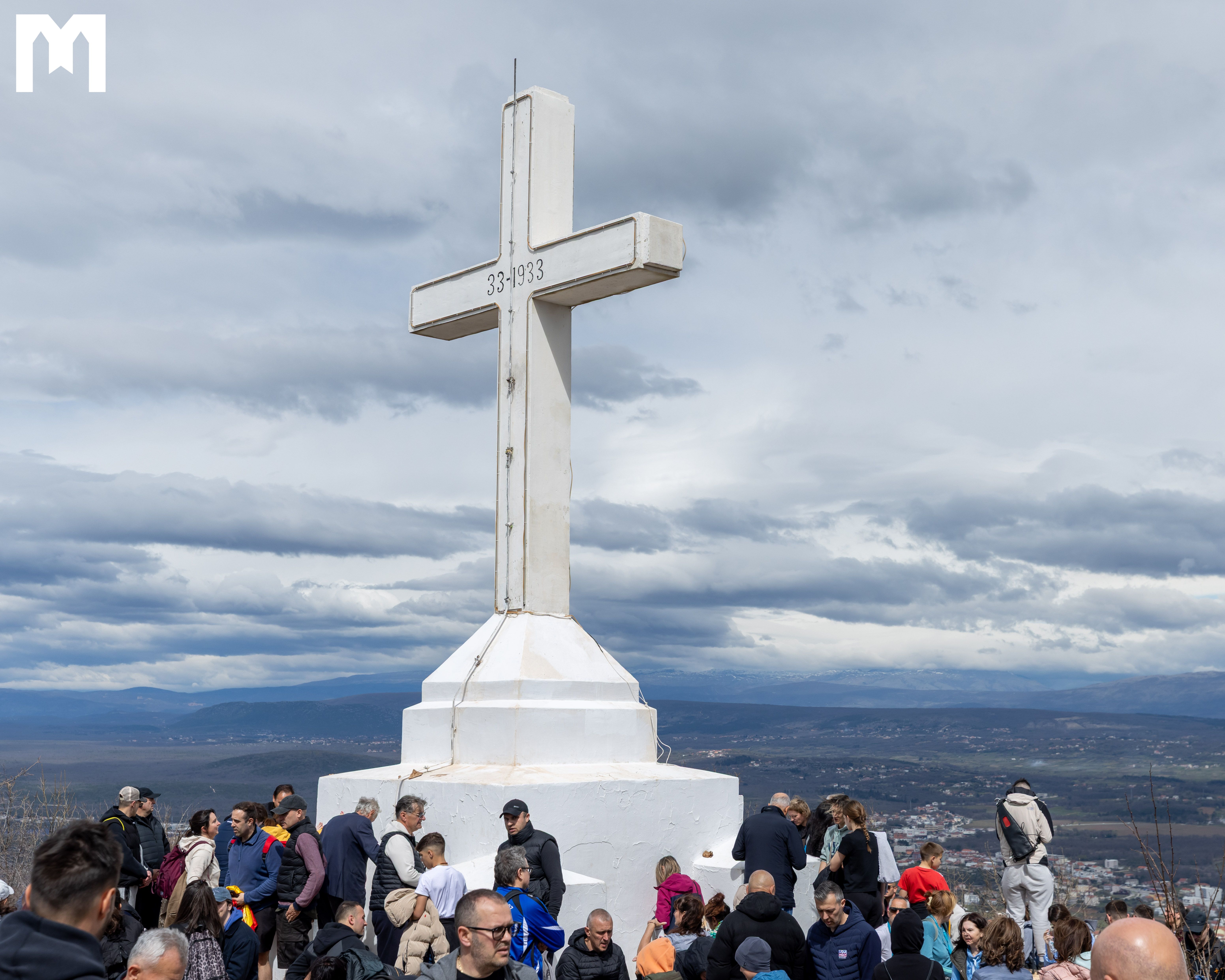 Venerdì Santo a Medjugorje – Dalla croce nasce una speranza che non svanisce mai