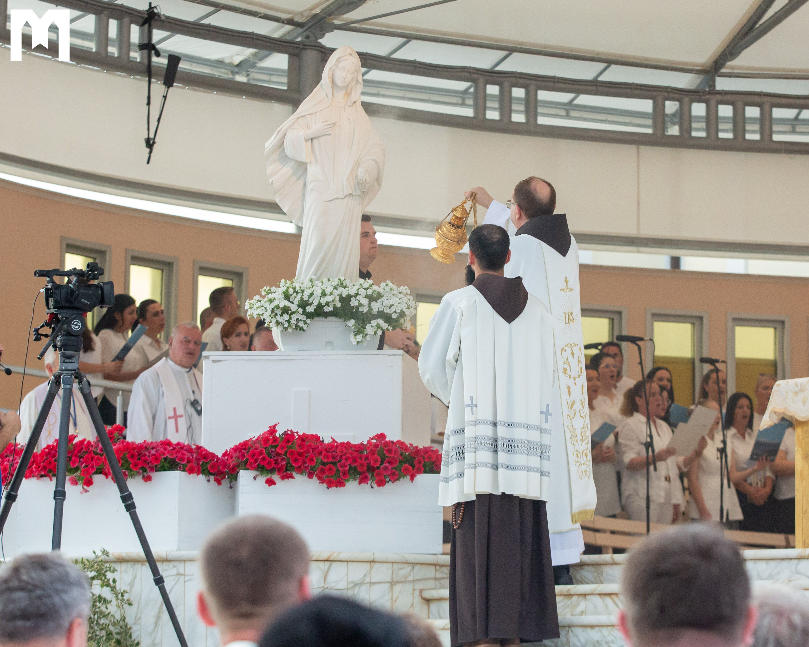 FOTO: Uočnica 45. obljetnice Gospinih ukazanja u Međugorju – Gospe, hvala Ti za svaku milost