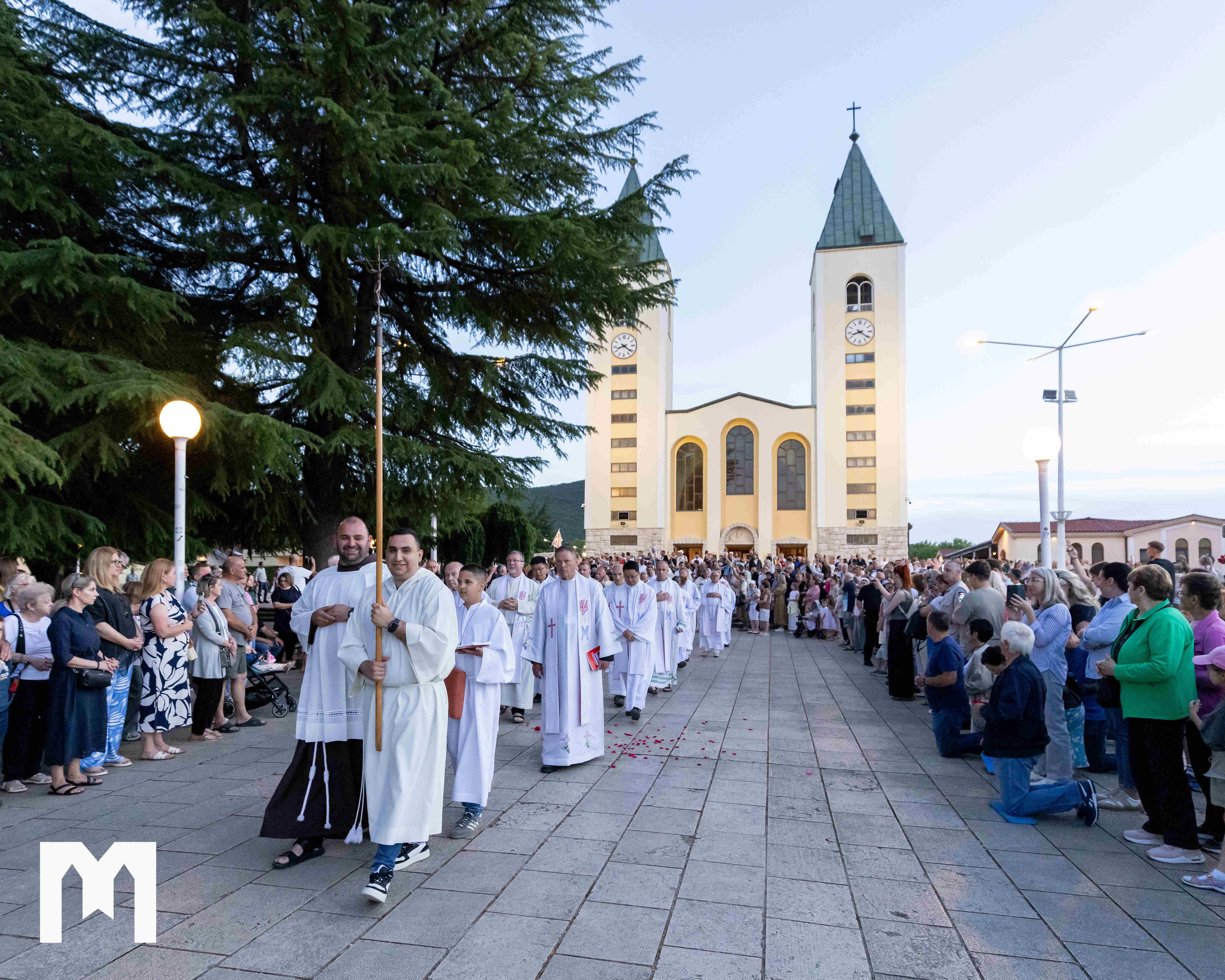 FOTO: Processione del Corpus Domini con il Santissimo Sacramento per le vie di Medjugorje
